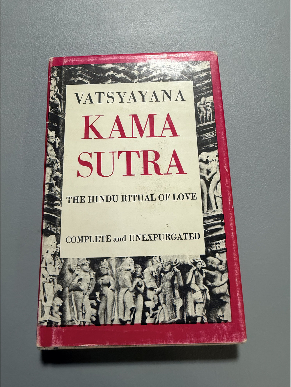 Kama Sutra Vatsyayana 1963 Hardcover DJ Castle Books Complete and Unexpurgated